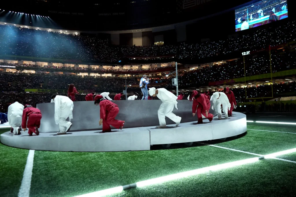 Kendrick Lamar Uses Super Bowl Halftime Show to Settle Vendetta with Drake