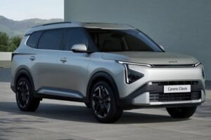 Kia Carens Clavis EV: India’s First Three-Row Electric MPV